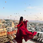 Hira Cave غوريمِيه