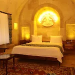 فندق Hira Cave 5*