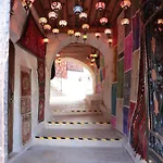 فندق Hira Cave 5*