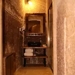 Hira Cave غوريمِيه