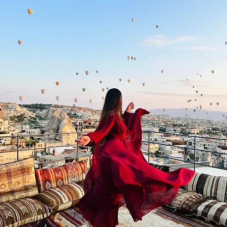 Hira Cave Гьореме