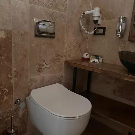 Hira Cave Hotel 5*