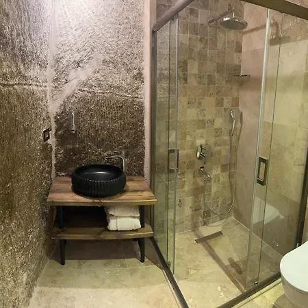 Hira Cave Otel 5*