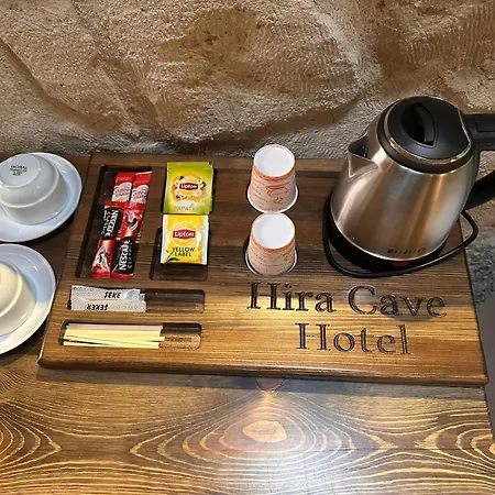 Hira Cave 5*
