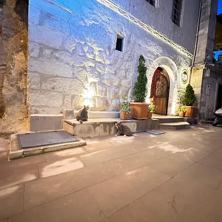 Hira Cave Otel 5*