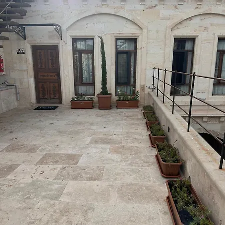 Hira Cave Otel 5*