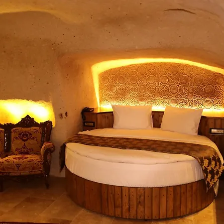 Hira Cave 5*