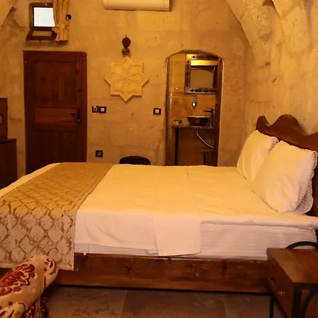Hira Cave Otel