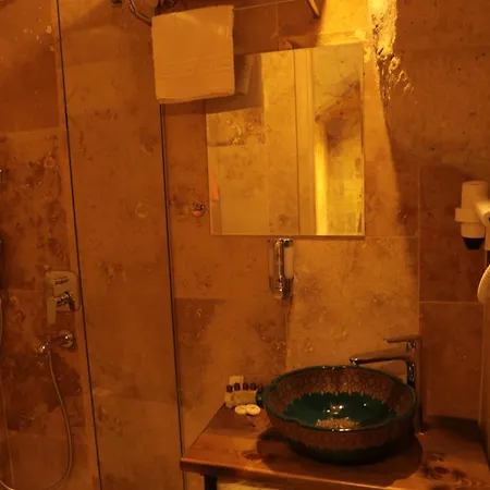 Otel Hira Cave