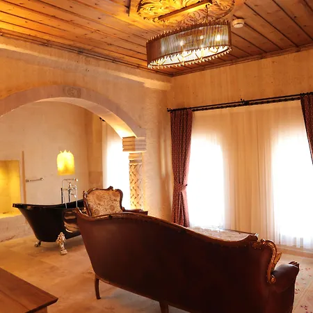 Otel Hira Cave 5*