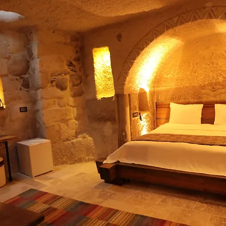 Hira Cave Otel 5*